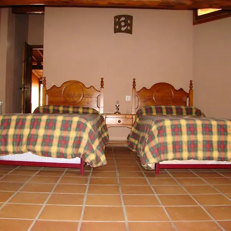 La Ortiga * Robledillo De Gata