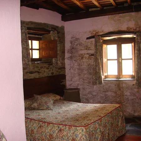 La Ortiga * Robledillo De Gata